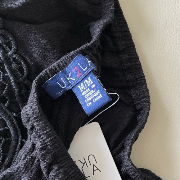 Crop top with mini sleeves - Picture 4 of 4